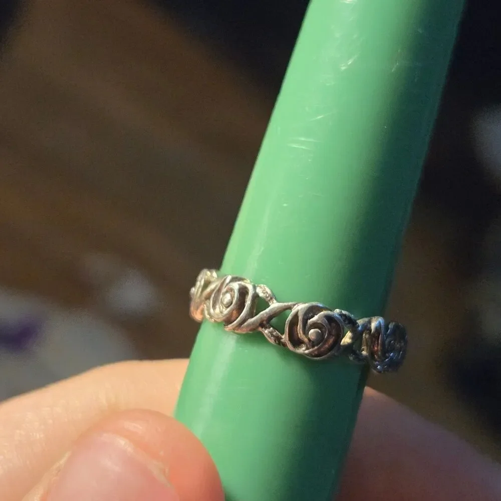 Roses vintage sterling silver ring sz 7.5